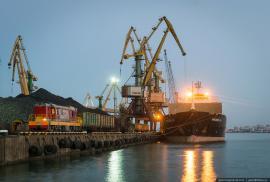 Грузооборот морских портов Дальневосточного бассейна за 5 месяцев 2018 г. составил 80,5 млн. т.