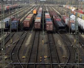 Дальневосточные железнодорожники предлагают участникам рынка грузовых перевозок переход на комплексное транспортное обслуживание