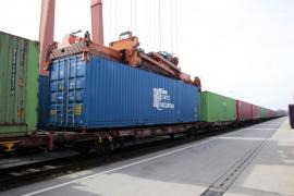 Перевозки грузов на платформах АО «ФГК» выросли на 38%