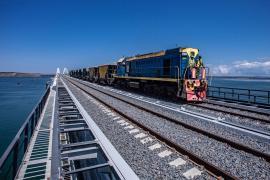 Крымской железной дороге передадут новые вагоны и локомотивы