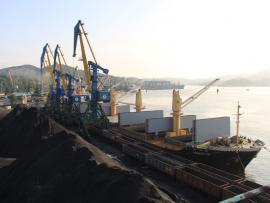 Ежесуточно в портах РФ выгружается 14 тыс. вагонов с углем